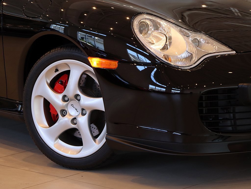 Used 2001 Porsche 911 Turbo image 9