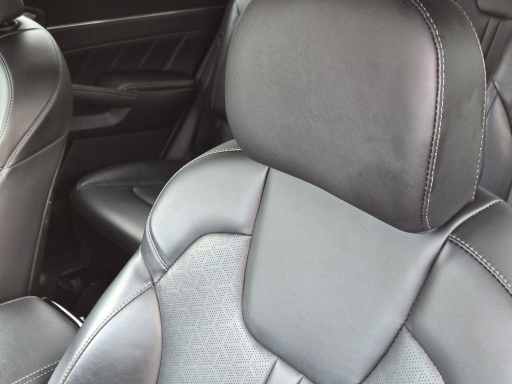 Certified 2023 Kia Sorento SX FWD image 20