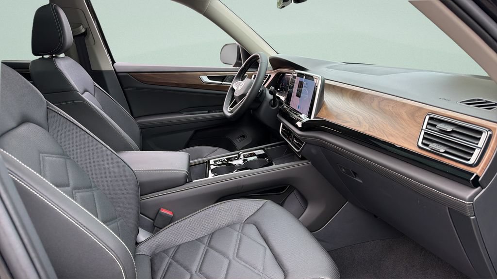 New 2026 Volkswagen Atlas SE FWD image 30