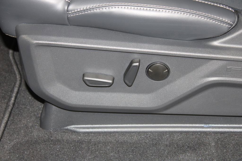 New 2025 Ford Expedition Platinum w/ Stealth Performance Package image 23