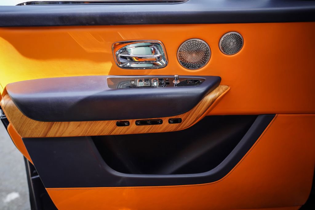 Used 2019 Rolls-Royce Cullinan image 38