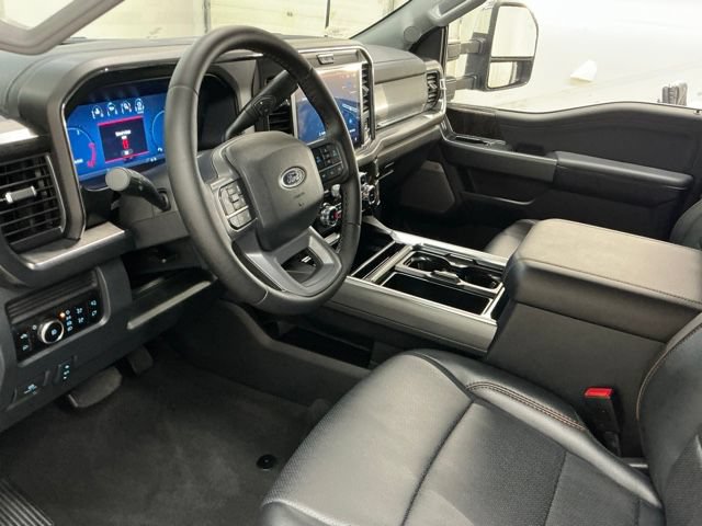 Used 2025 Ford F350 Lariat w/ Lariat Ultimate Package AWD/4WD image 15