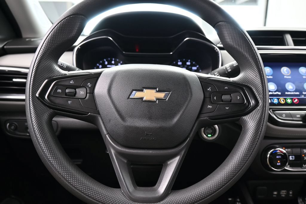 Used 2021 Chevrolet TrailBlazer LT w/ Convenience Package FWD image 23