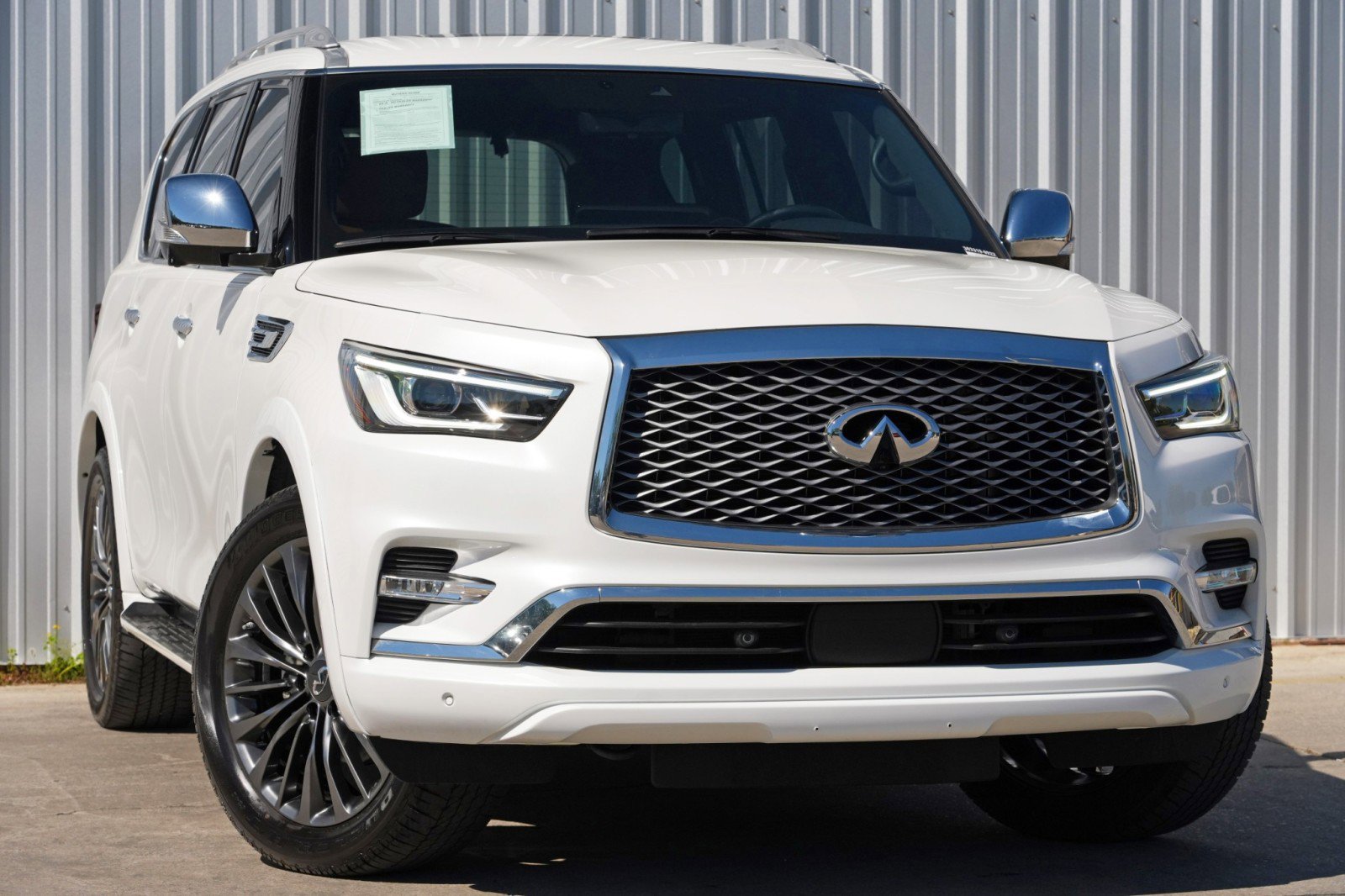 Used 2023 INFINITI QX80 Sensory w/ Cargo Package image 4