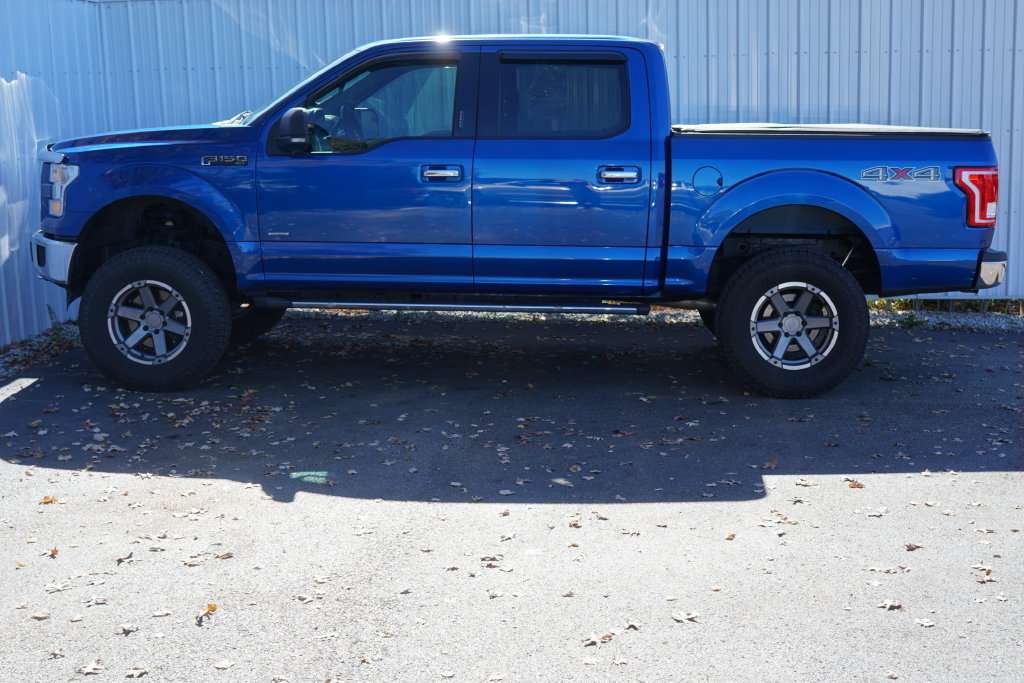 Used 2017 Ford F150 XLT w/ Equipment Group 302A Luxury AWD/4WD image 3