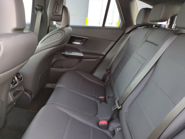 Used 2026 Mercedes-Benz GLC 300 image 14