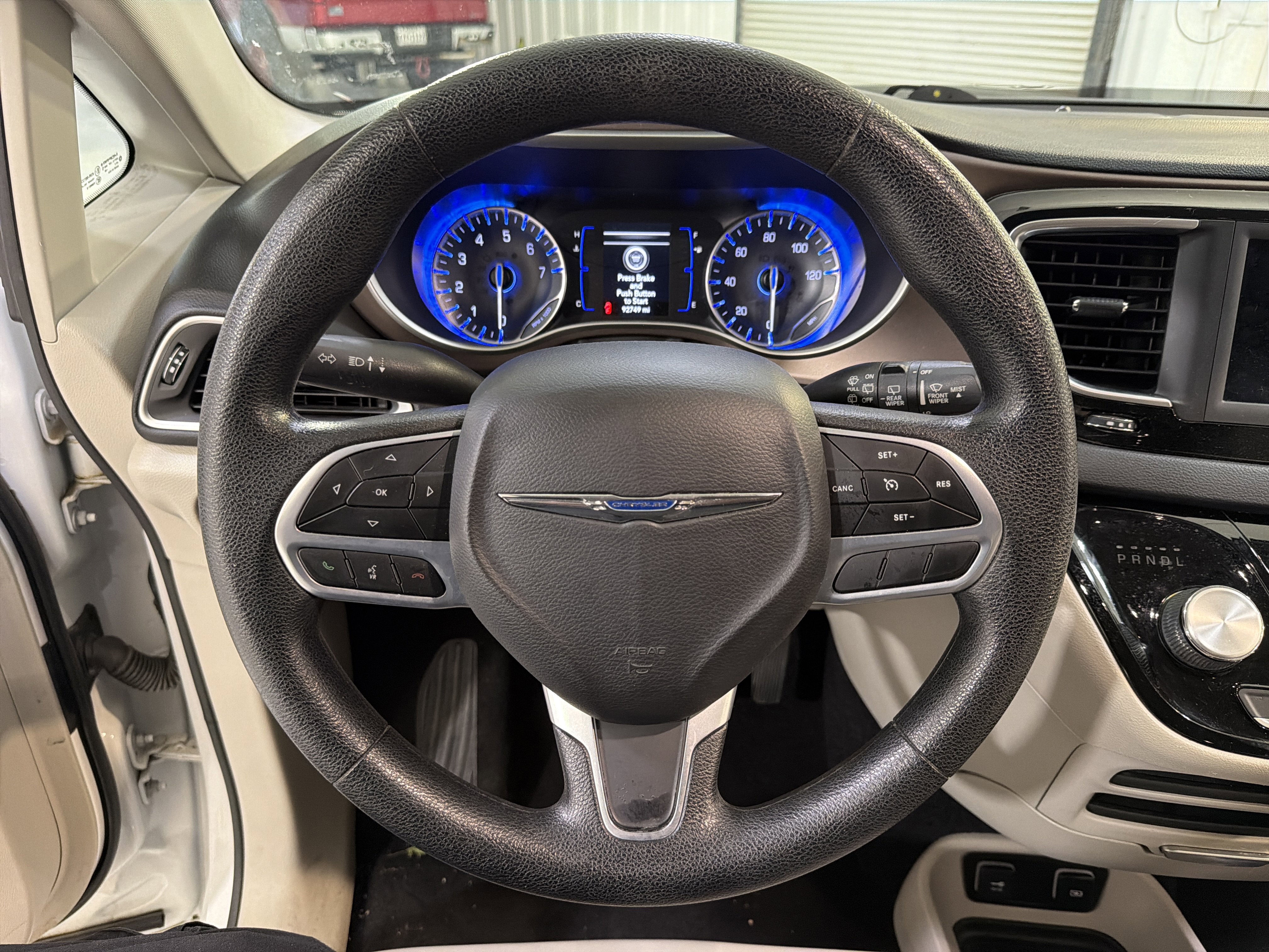 Used 2021 Chrysler Voyager Lxi image 16