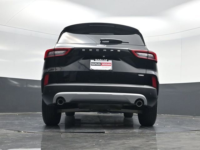 Used 2025 Ford Escape SE image 50