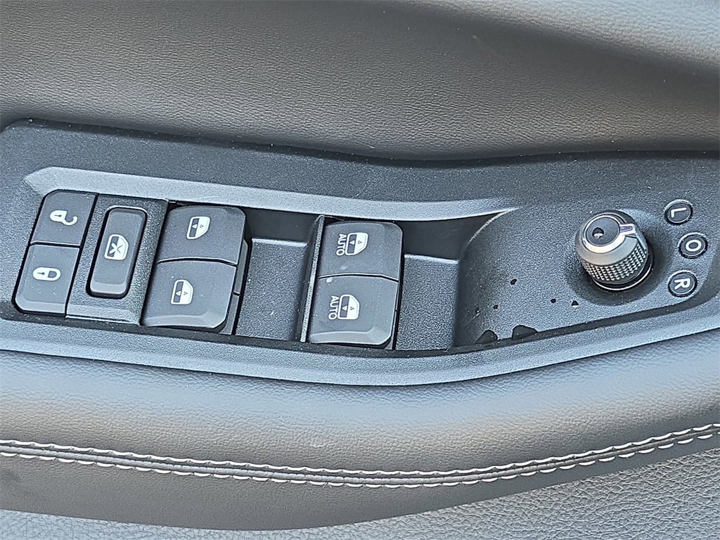 New 2025 Jeep Grand Cherokee L Altitude image 29