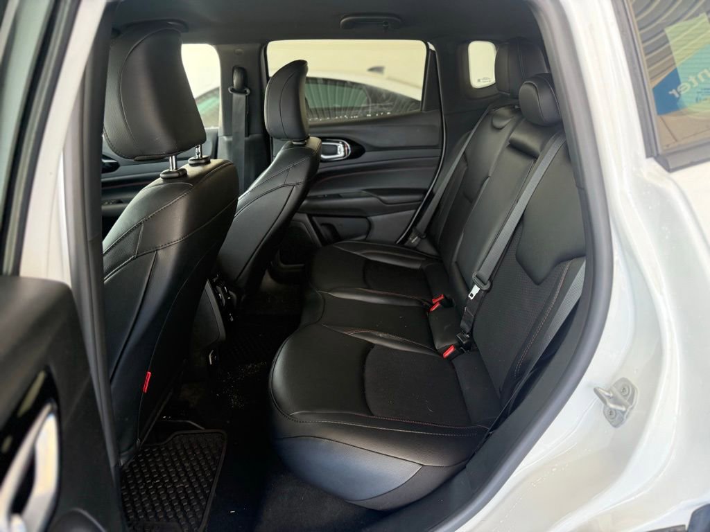 Used 2026 Jeep Compass Trailhawk AWD/4WD image 14