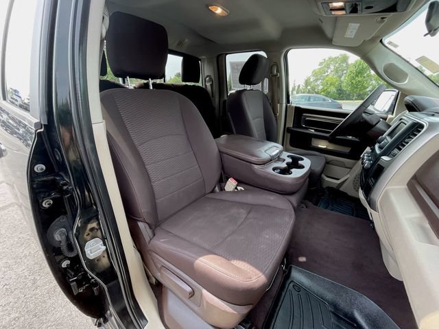 Used 2017 RAM 1500 Classic SLT AWD/4WD image 24
