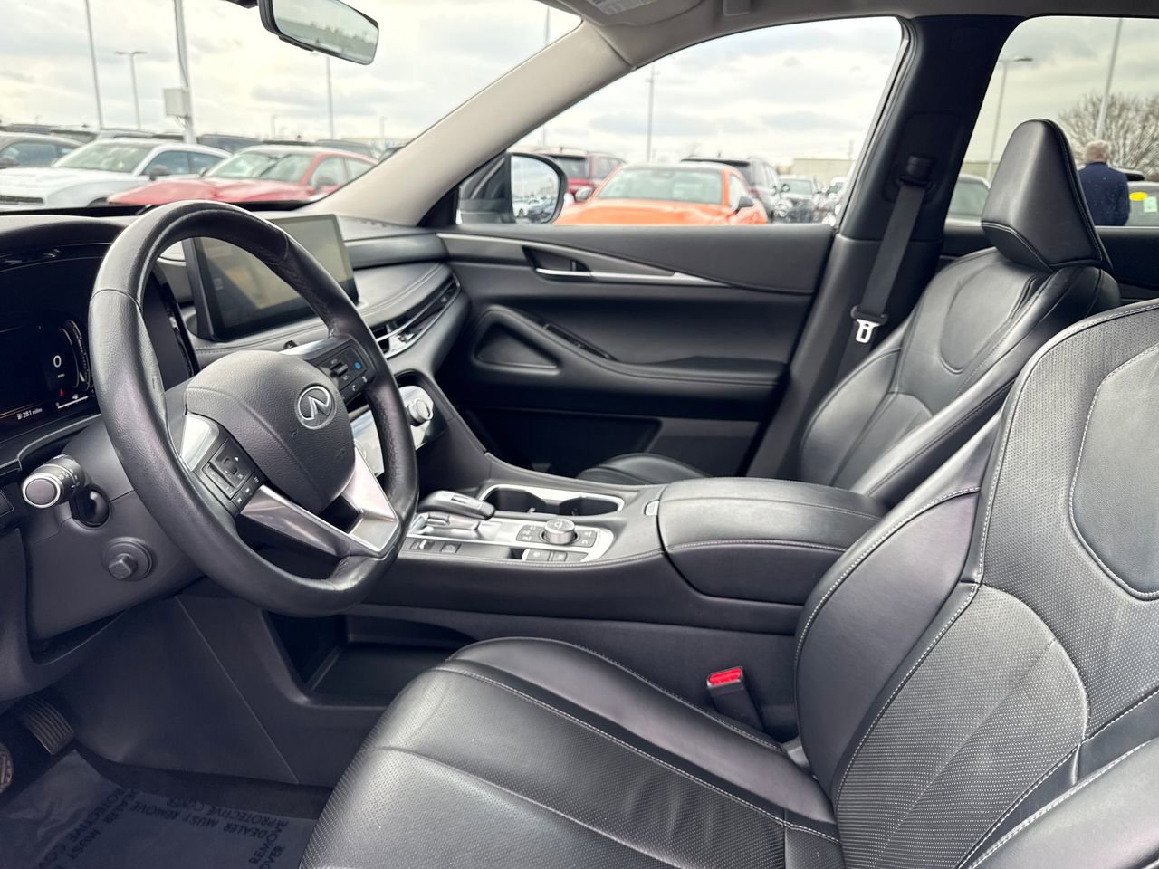 Used 2023 INFINITI QX60 Luxe AWD/4WD image 11