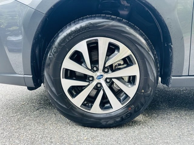 Used 2025 Subaru Outback Premium image 29