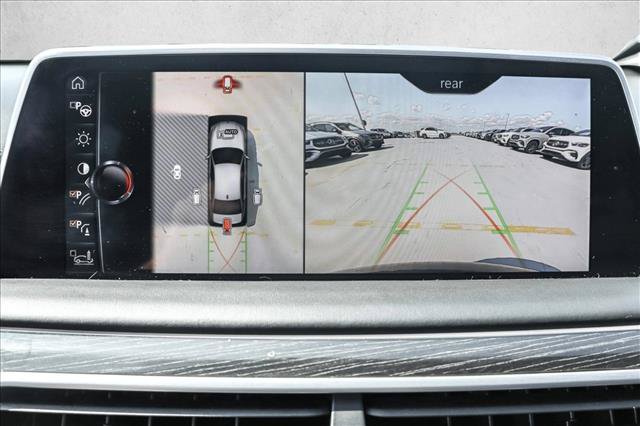 Used 2017 BMW 750i xDrive AWD/4WD image 18