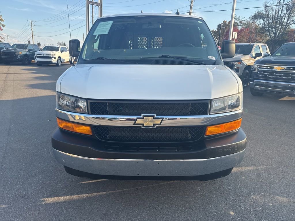 Used 2023 Chevrolet Express 2500 w/ Driver Convenience Package RWD image 8