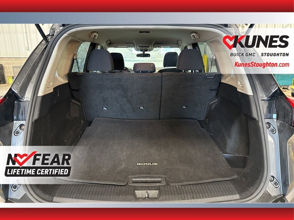 Used 2023 Nissan Rogue S image 41