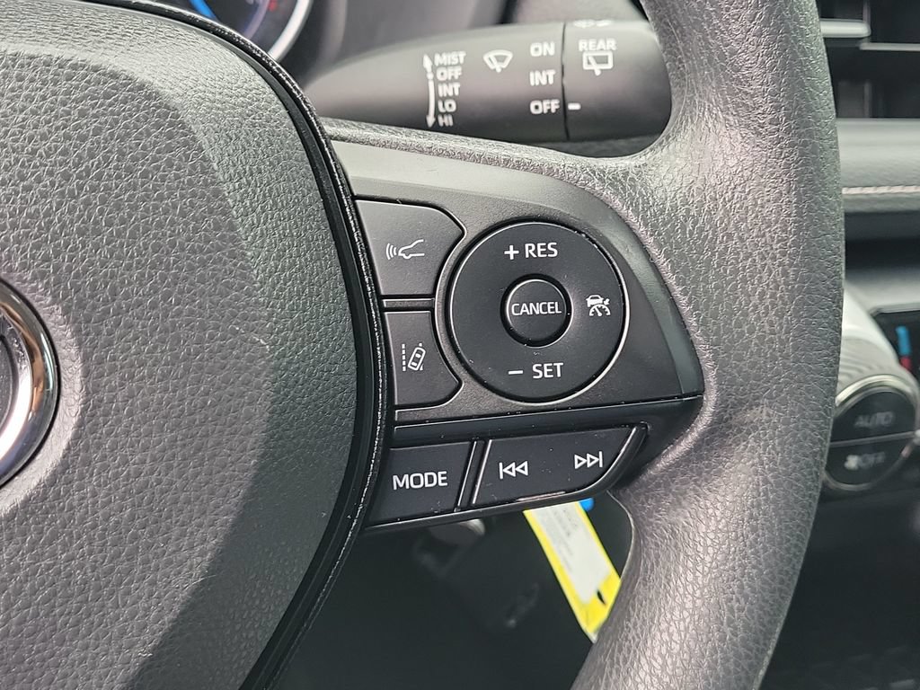 Certified 2024 Toyota RAV4 LE AWD/4WD image 10