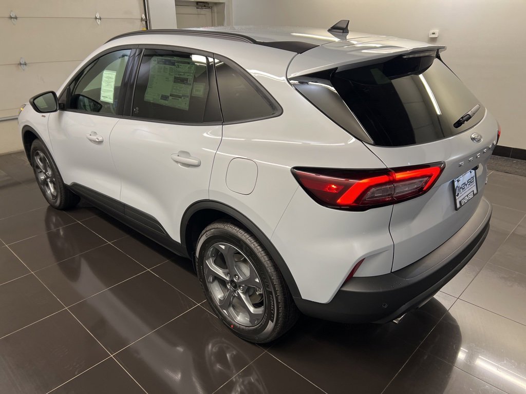 New 2026 Ford Escape ST-Line w/ Tech Pack #1 image 4