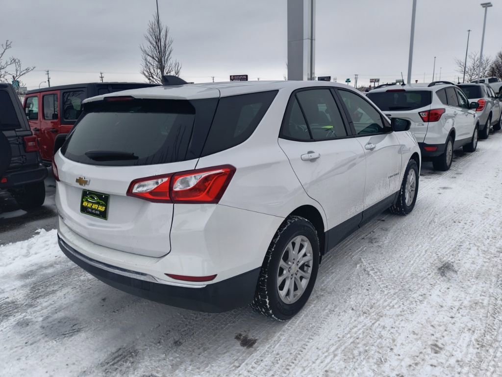 Used 2018 Chevrolet Equinox LS image 7