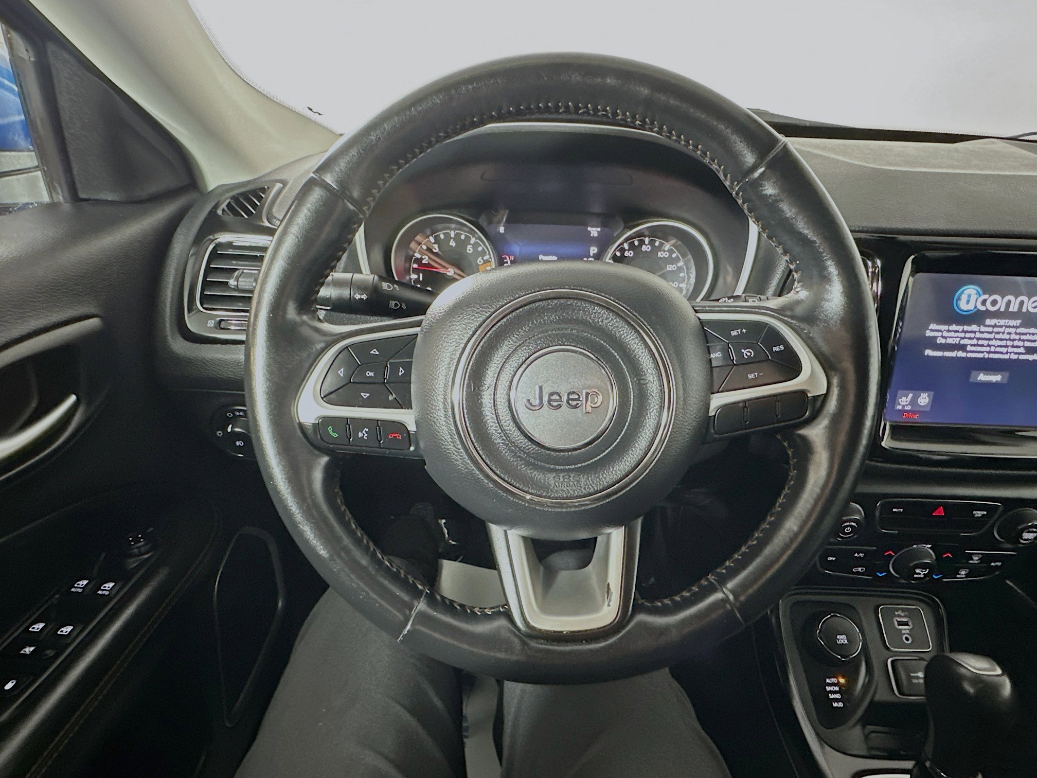 Used 2019 Jeep Compass Limited image 11