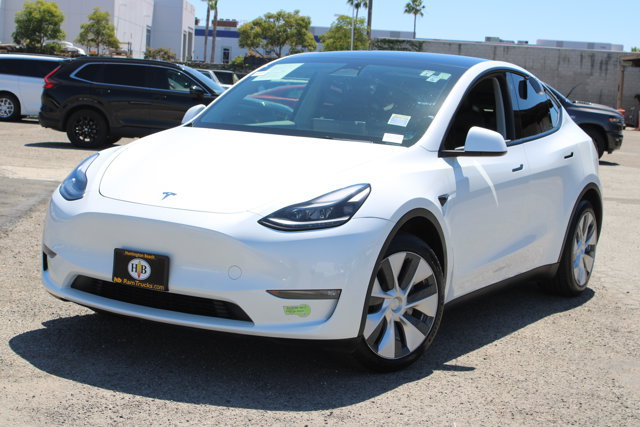 Used 2022 Tesla Model Y Long Range AWD/4WD image 9