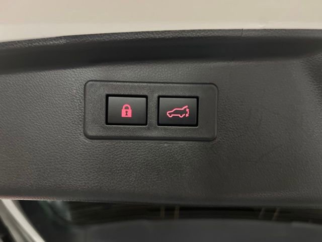 Used 2025 Subaru Outback Premium AWD/4WD image 62