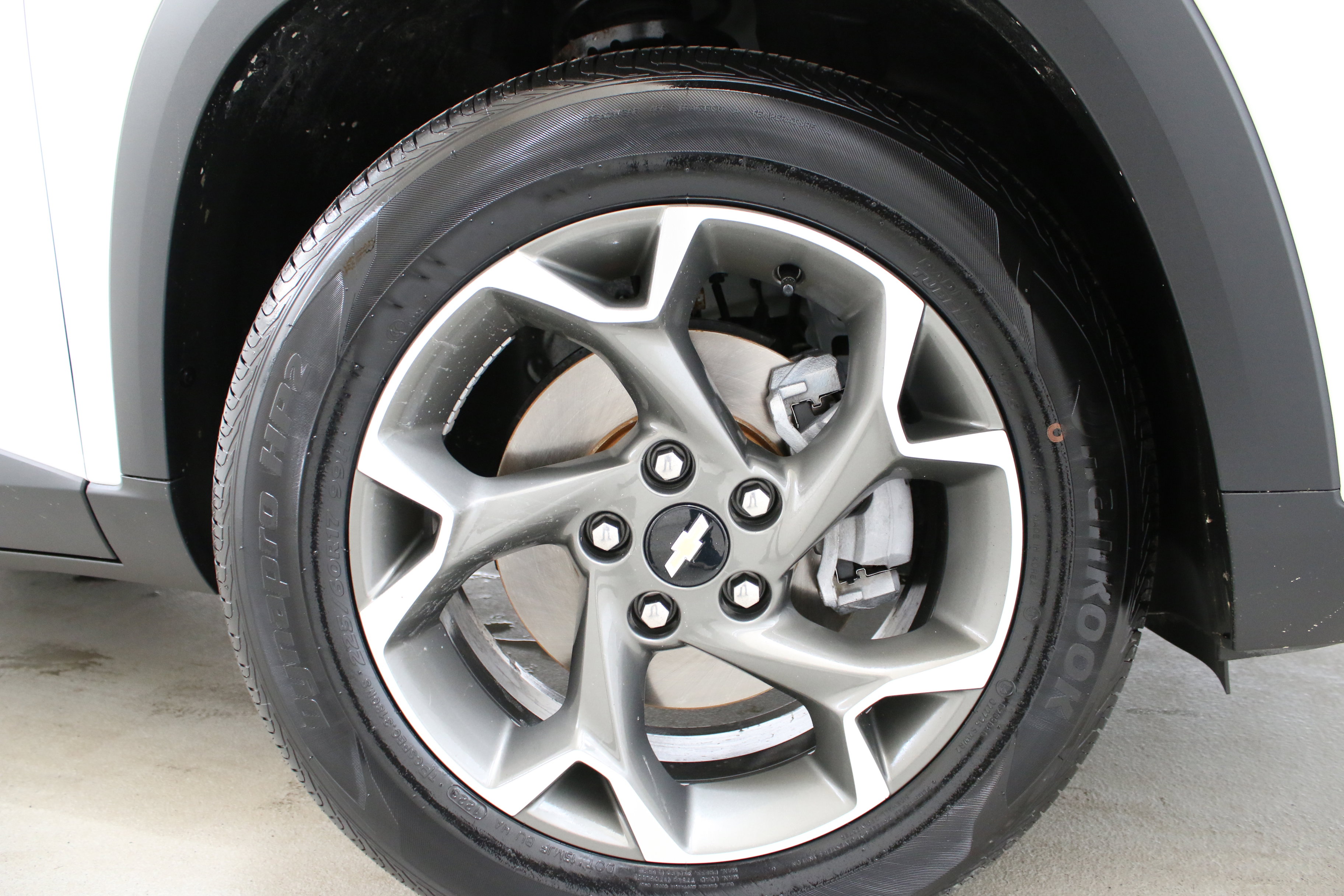 Used 2024 Chevrolet Trax LT image 32