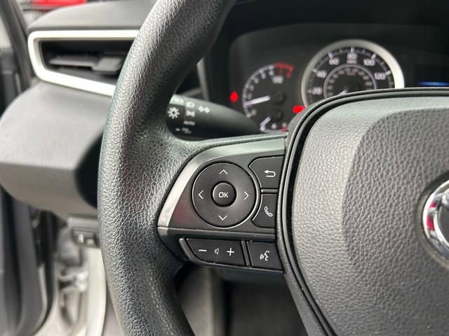Used 2020 Toyota Corolla LE image 19