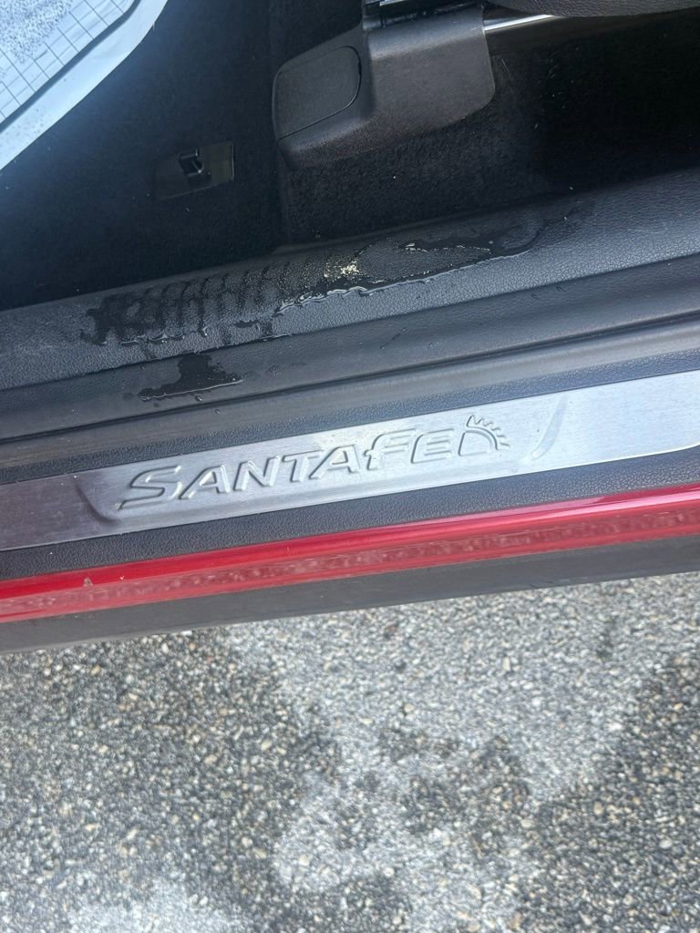 Used 2019 Hyundai Santa Fe Limited w/ Cargo Package image 32