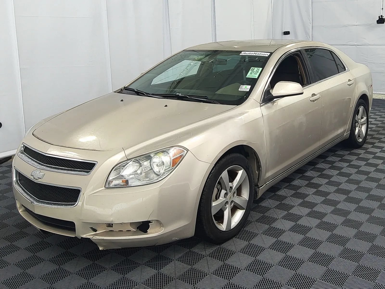 Used 2010 Chevrolet Malibu LT FWD image 1