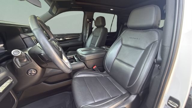 Used 2023 GMC Yukon Denali AWD/4WD image 9