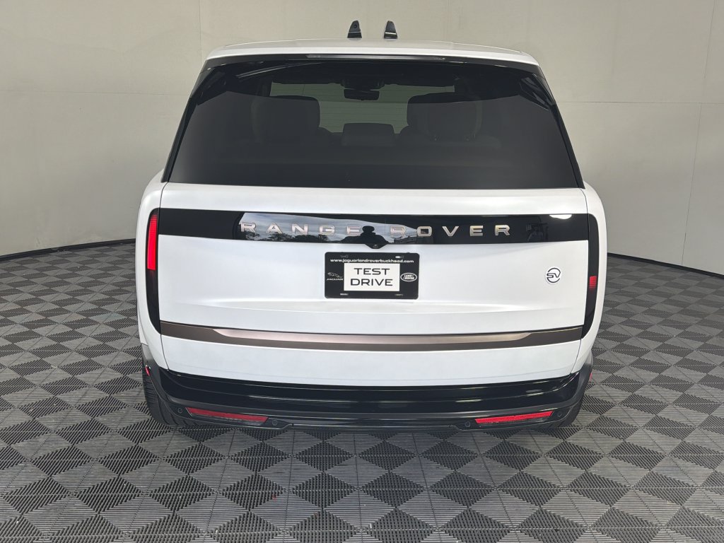 New 2027 Land Rover Range Rover SV AWD/4WD image 8