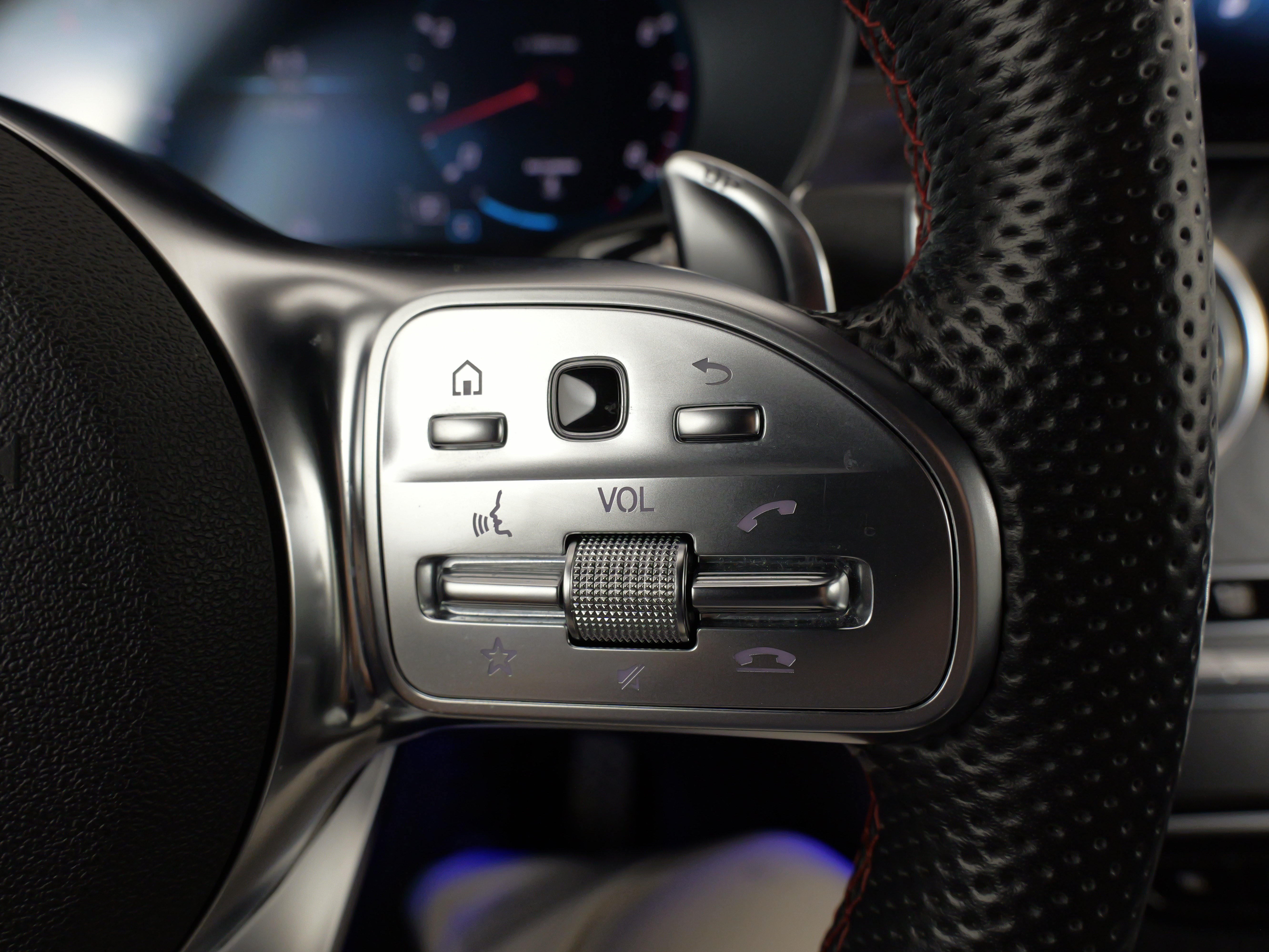 Used 2022 Mercedes-Benz GLC 43 AMG 4MATIC image 38