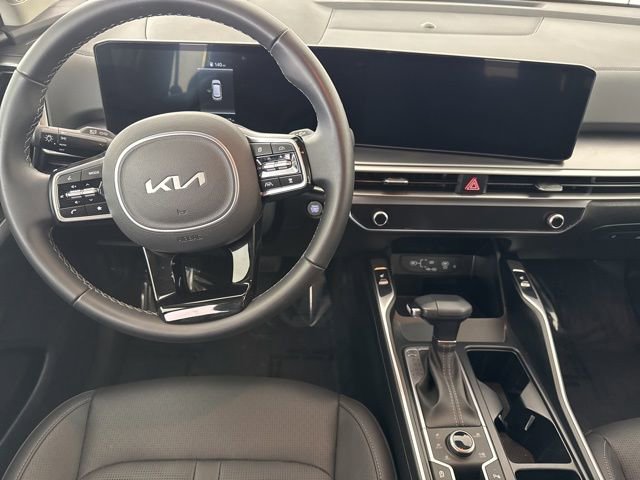 Certified 2025 Kia Sorento S image 24