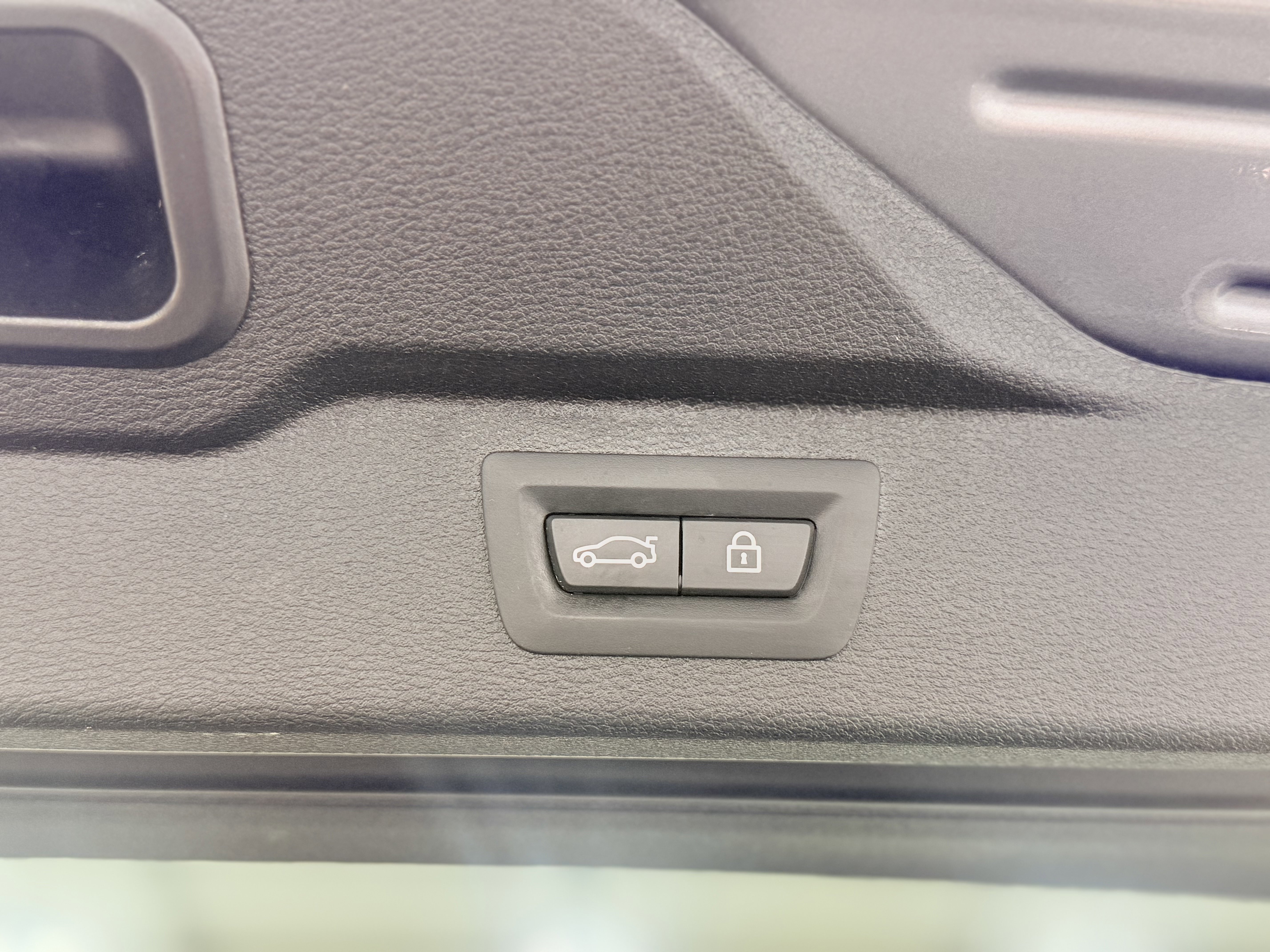 Used 2015 BMW X5 xDrive35d image 11