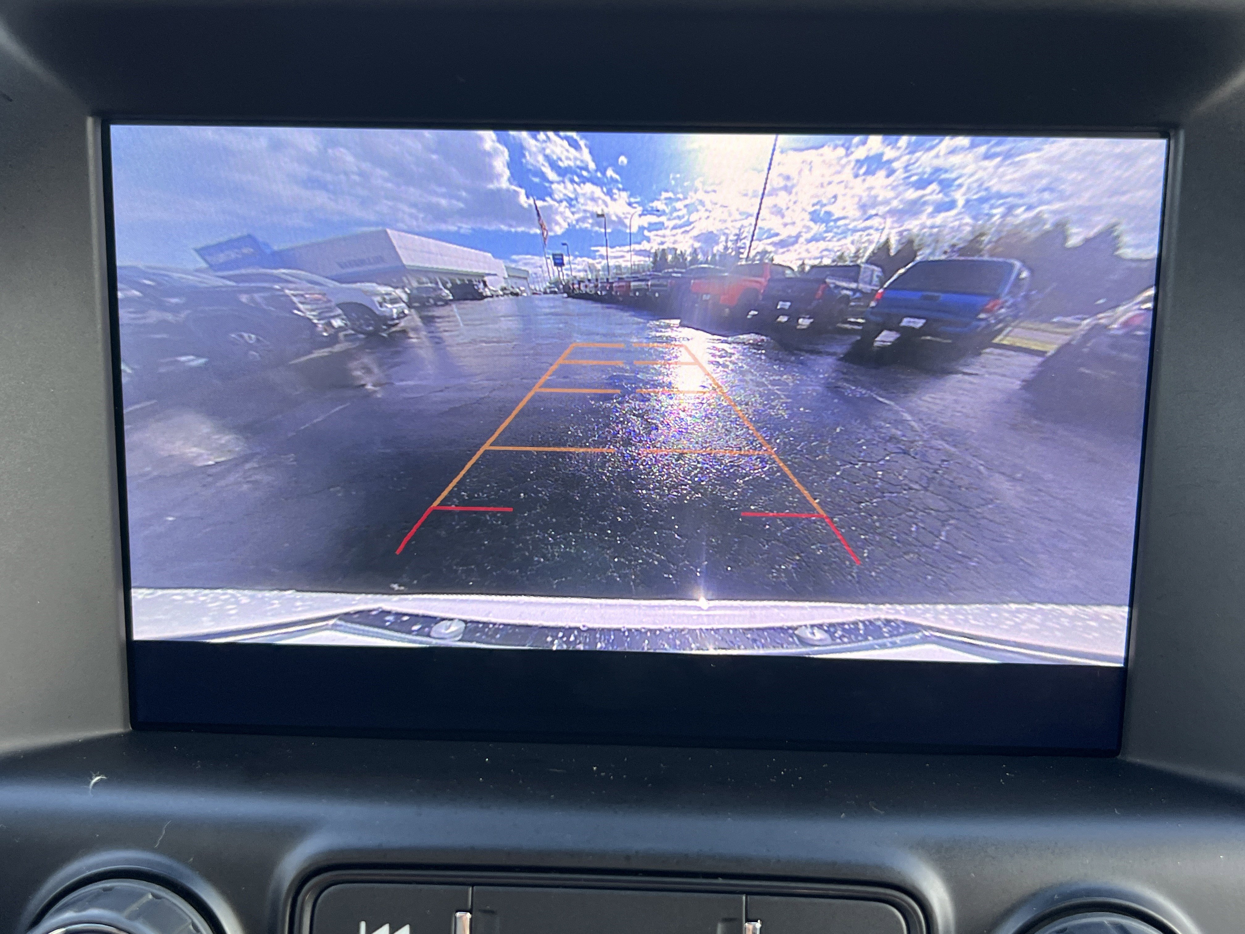 Used 2022 GMC Terrain AT4 w/ Infotainment Package II image 14