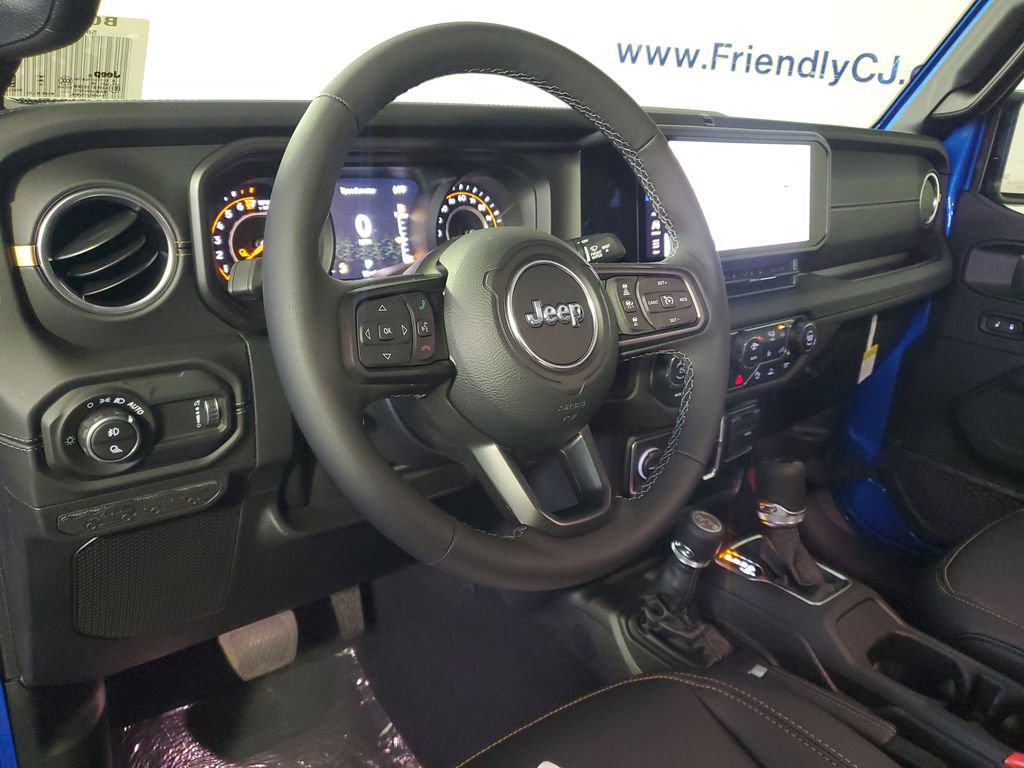 New 2026 Jeep Gladiator Sport AWD/4WD image 12