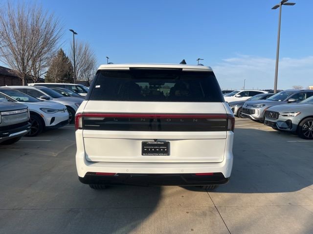 New 2026 Lincoln Navigator Reserve w/ Jet Appearance Package image 5