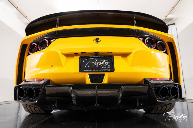 Used 2018 Ferrari 812 Superfast image 25