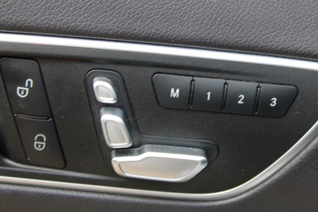 Used 2019 Mercedes-Benz GLA 250 image 12