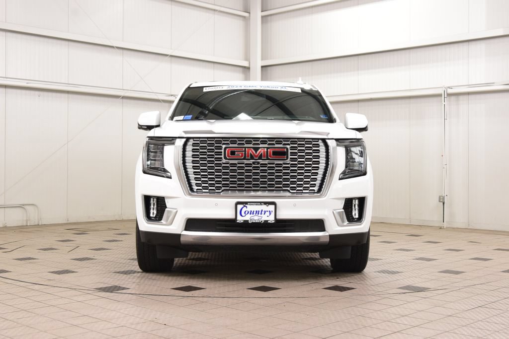 Used 2024 GMC Yukon XL Denali AWD/4WD image 2