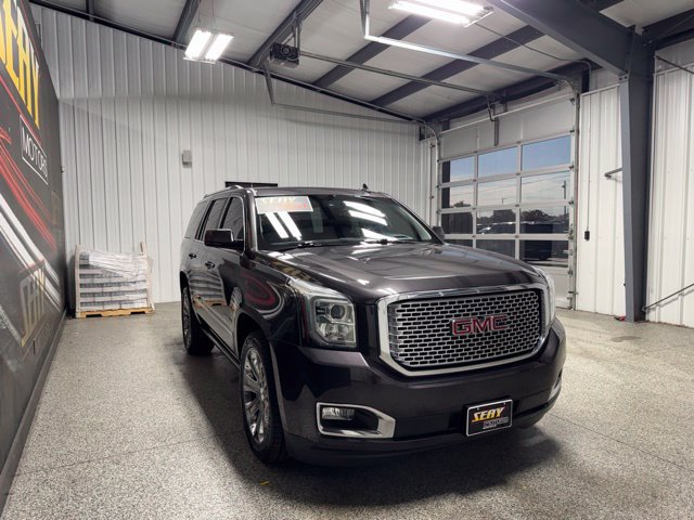 Used 2015 GMC Yukon Denali w/ Premium Package AWD/4WD image 29