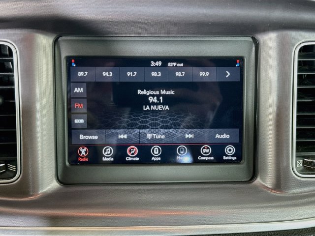 Used 2022 Dodge Charger SXT RWD image 15