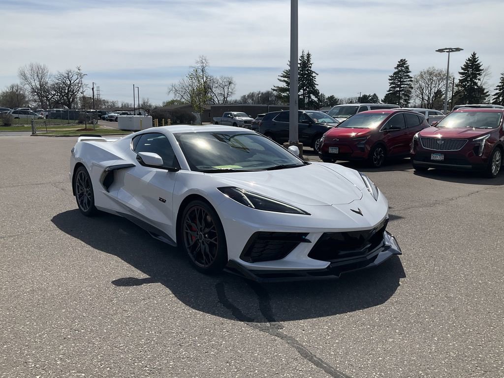 Used 2023 Chevrolet Corvette Stingray Premium Cpe w/ Z51 Performance Package image 2