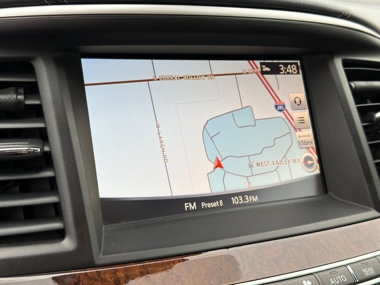 Used 2020 INFINITI QX60 Luxe w/ Sensory Package FWD image 37