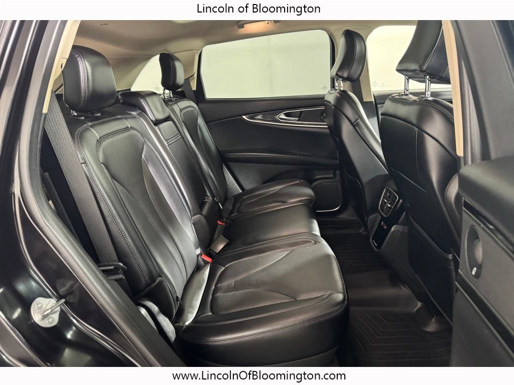 Used 2022 Lincoln Nautilus Reserve AWD/4WD image 14