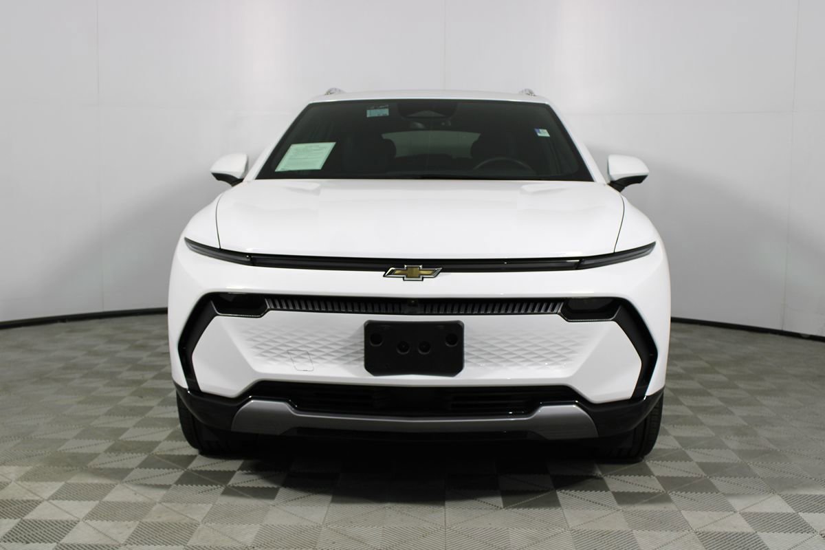 Used 2025 Chevrolet Equinox EV LT w/ Convenience Package image 30