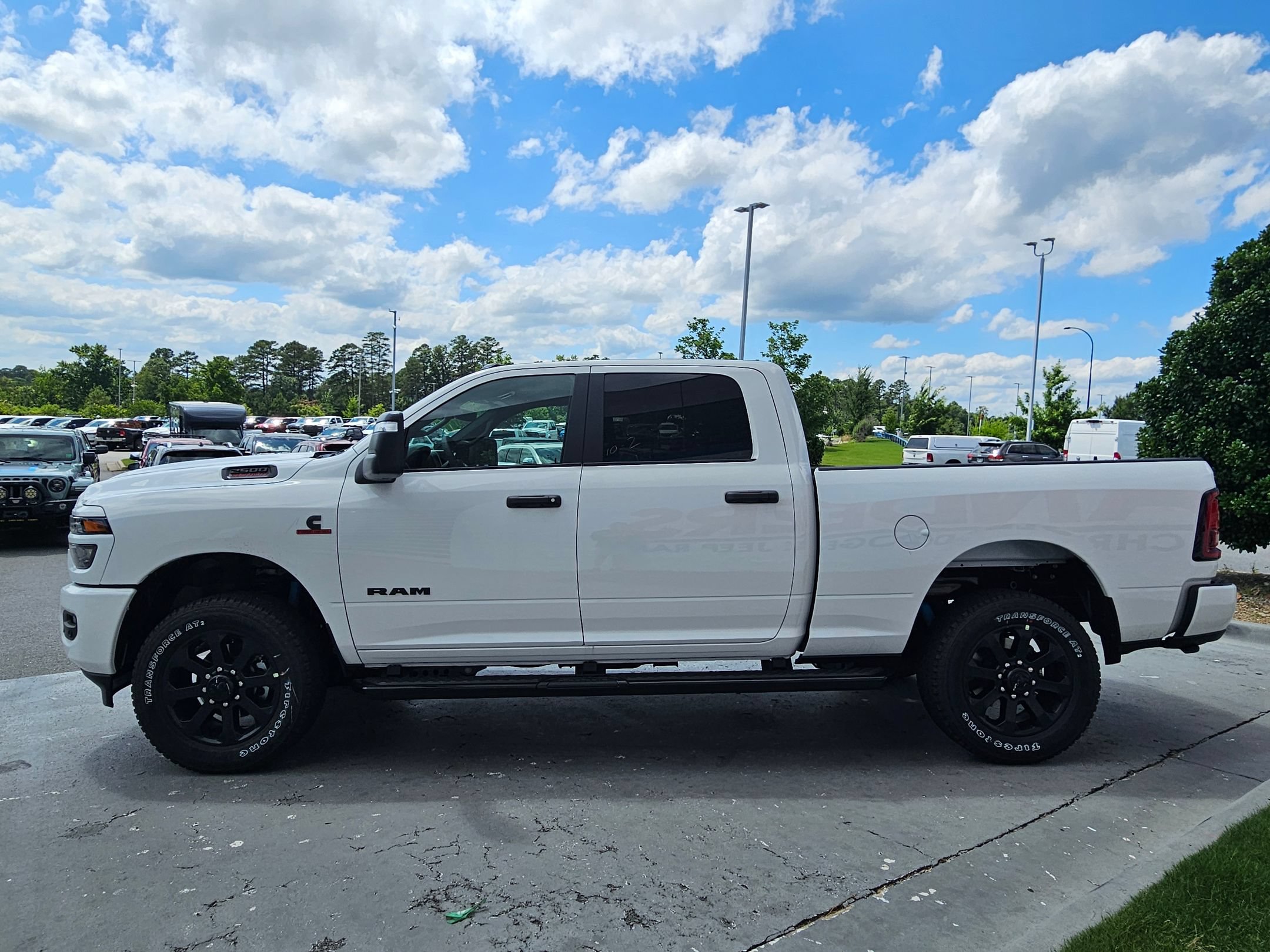 New 2026 RAM 2500 Big Horn AWD/4WD image 4