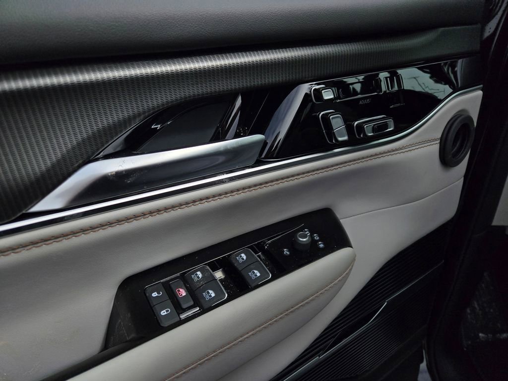 New 2026 Jeep Grand Wagoneer Summit image 11