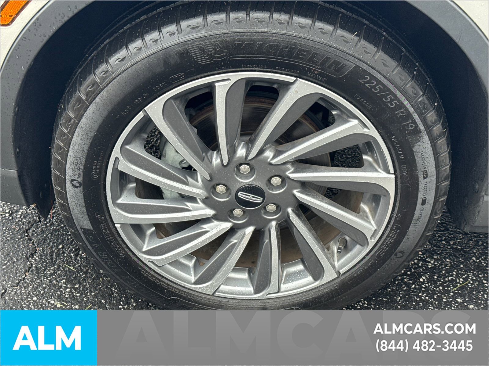 Used 2023 Lincoln Corsair Reserve w/ Rear Removable Package Tray image 14